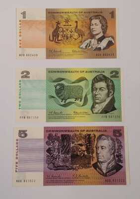 BANKNOTES