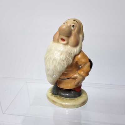 BESWICK FIGURE