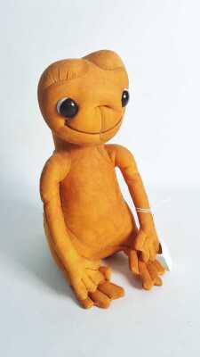 E.T. THE EXTRA TERRESTRIAL