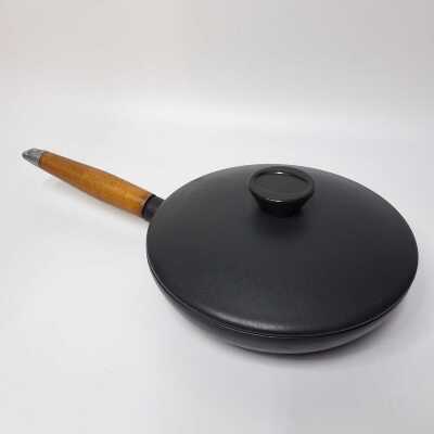 FRYING PAN