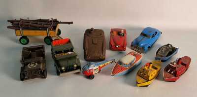 TIN TOYS