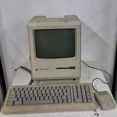 VINTAGE MACINTOSH