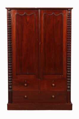 CEDAR WARDROBE