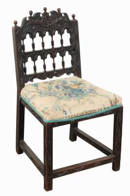 SIDE CHAIR