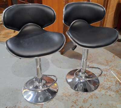BAR STOOLS