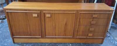SIDEBOARD