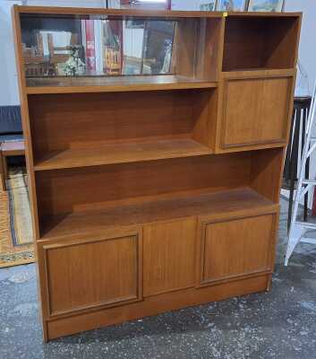 SIDEBOARD