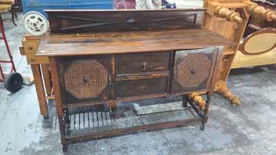 SIDEBOARD