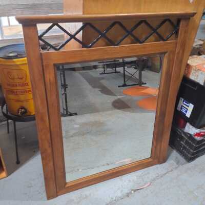 WALL MIRROR