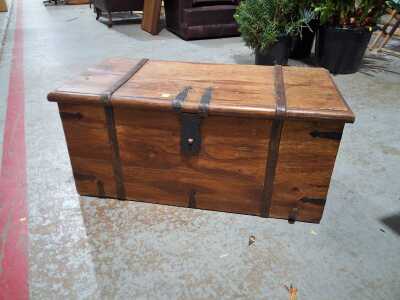 TEAK TRUNK