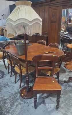 LAMP & CHAIR