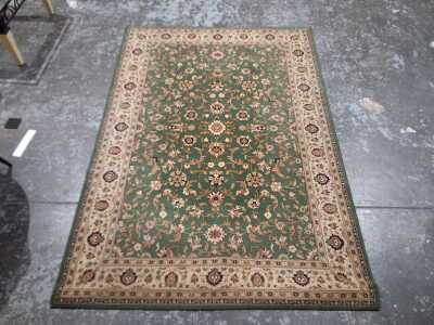 FLOOR RUG