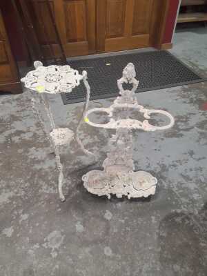 UMBRELLA AND PLANTER STAND