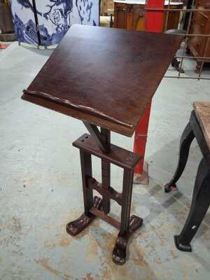 MUSIC STAND