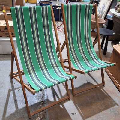 SUN LOUNGERS