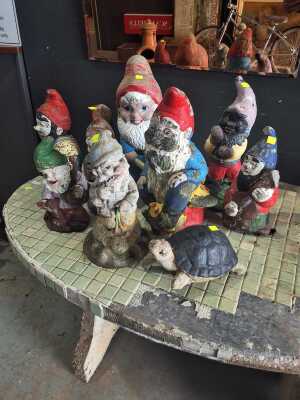 GARDEN GNOMES