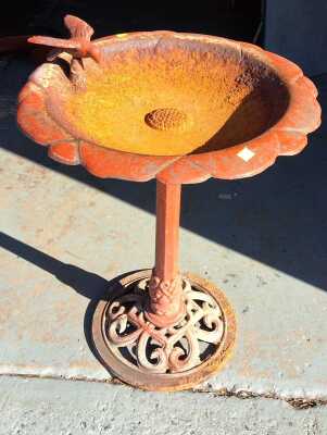 BIRDBATH