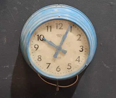 WALL CLOCK
