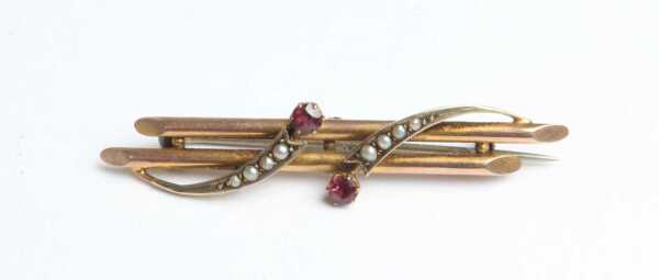 GOLD BROOCH