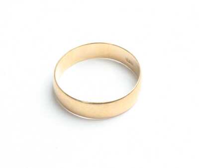 GOLD RING