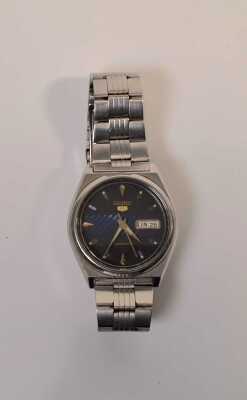 WRISTWATCH