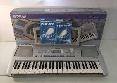 YAMAHA KEYBOARD