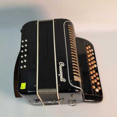 PIANO ACCORDION