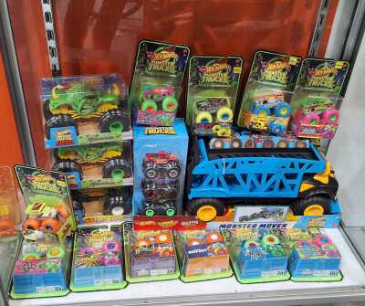 HOT WHEELS TRUCKS