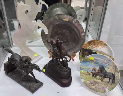 HORSE DECOR