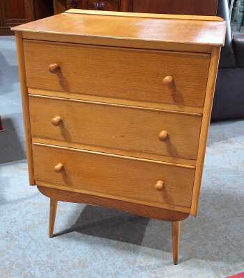 CHEST OF DRAWERS