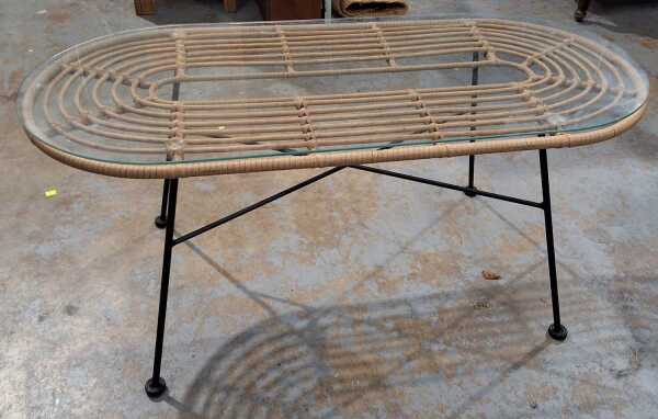 COFFEE TABLE