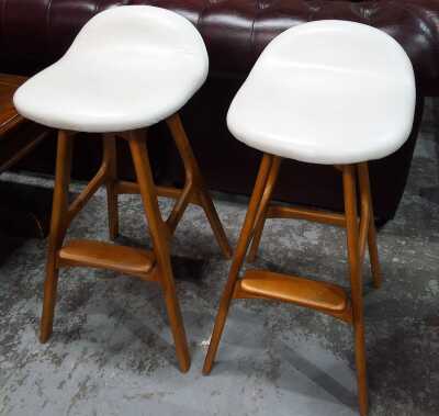 BAR STOOLS