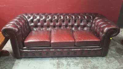 CHESTERFIELD LOUNGE