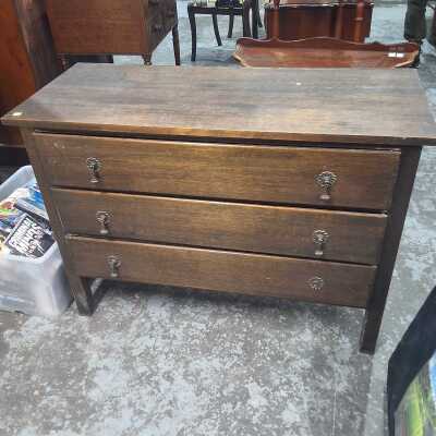 CHEST OF DRAWERS