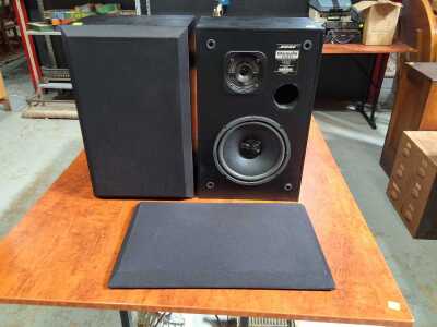 BOSE SPEAKERS