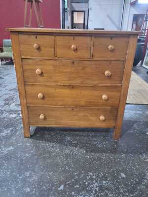 CHEST OF DRAWERS