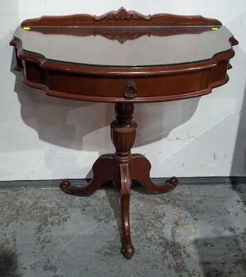 HALL CONSOLE