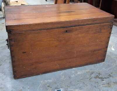 VINTAGE TRUNK