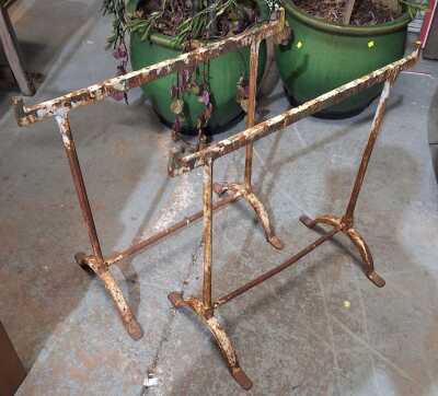 TRESTLE LEGS