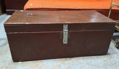 VINTAGE TRUNK