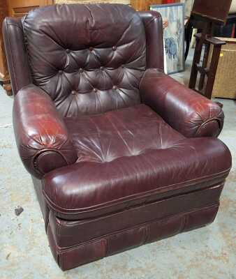 ARM CHAIR