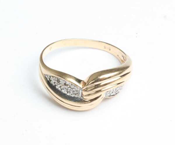 GOLD RING