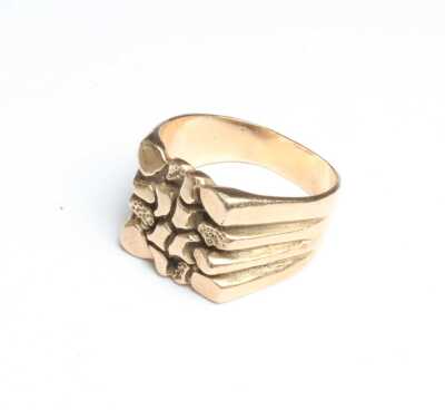 GOLD RING