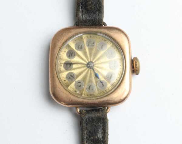 GOLD WATCH - ROLEX