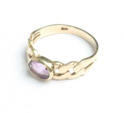 GOLD RING