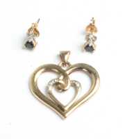 GOLD PENDANT & EARRINGS