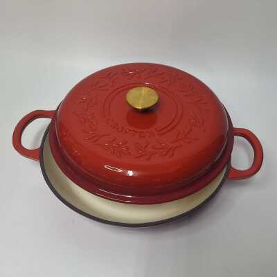 CAST IRON POT