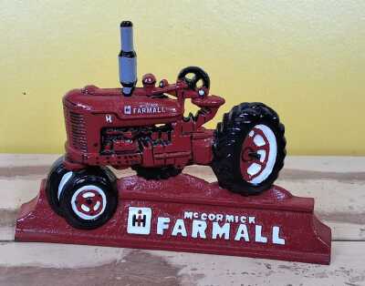 TRACTOR ORNAMENT