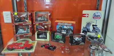 SCOOTER COLLECTABLES