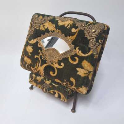 PHOTOGRAPH ALBUM